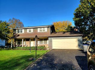 4593 Brookhill Dr S, Manlius, NY 13104