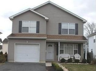 11-4 Hurley St, Keyport, NJ 07735