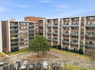 2121 Roche Ct #707, Mississauga, ON L5K2C7