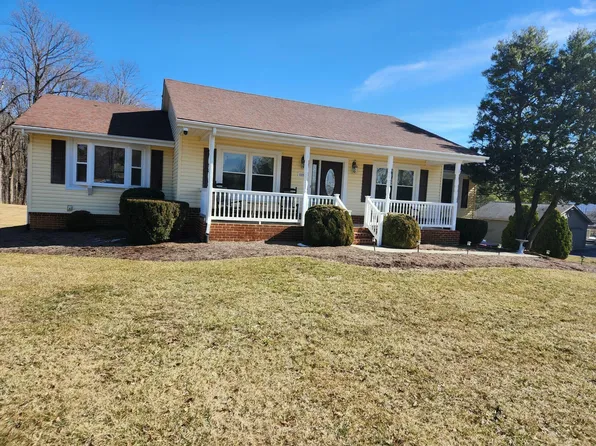 1250 Knollwood Dr, Troutville, VA 24175