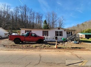 4801 Big Tyler Rd, Cross Lanes, WV 25313