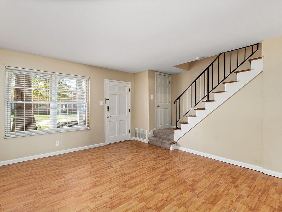 1st image of 443 Olian Dr