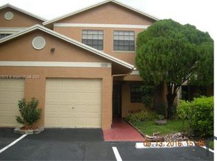 510 NW 103rd Ter, Pembroke Pines, FL 33026