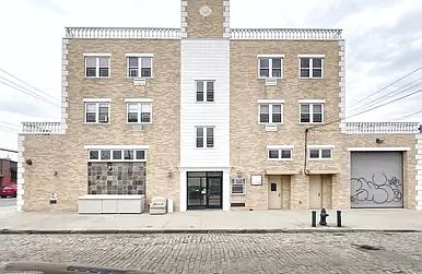 1st image of 221 Conover St #1-6