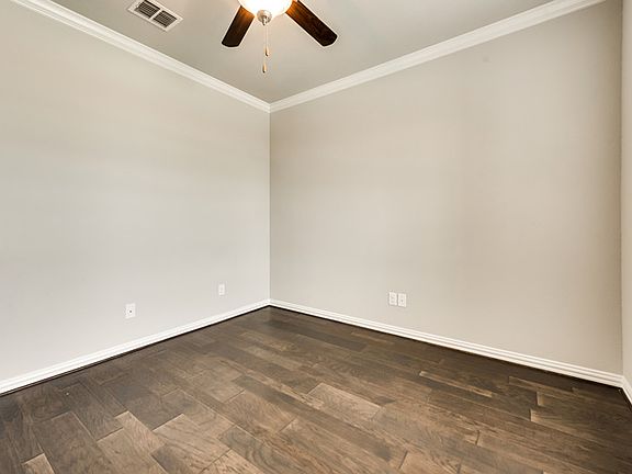 4th image of 16021 Brelsford Pl