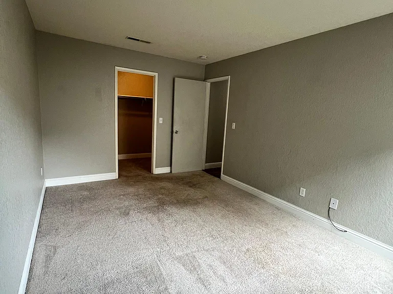 700 McCoy Ct #24 — Photo 13