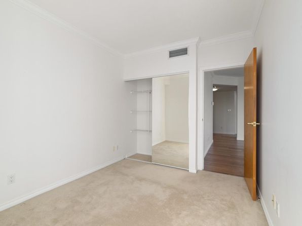 2 bedroom rental in Vancouver — photo 13