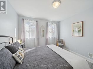 821 Schneider Pl #5, Peterborough, ON K9H 5S6