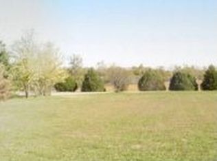 625 N East Lake Rd, Newton, KS 67114