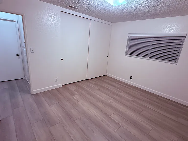 19119 Killian Ave — Photo 15