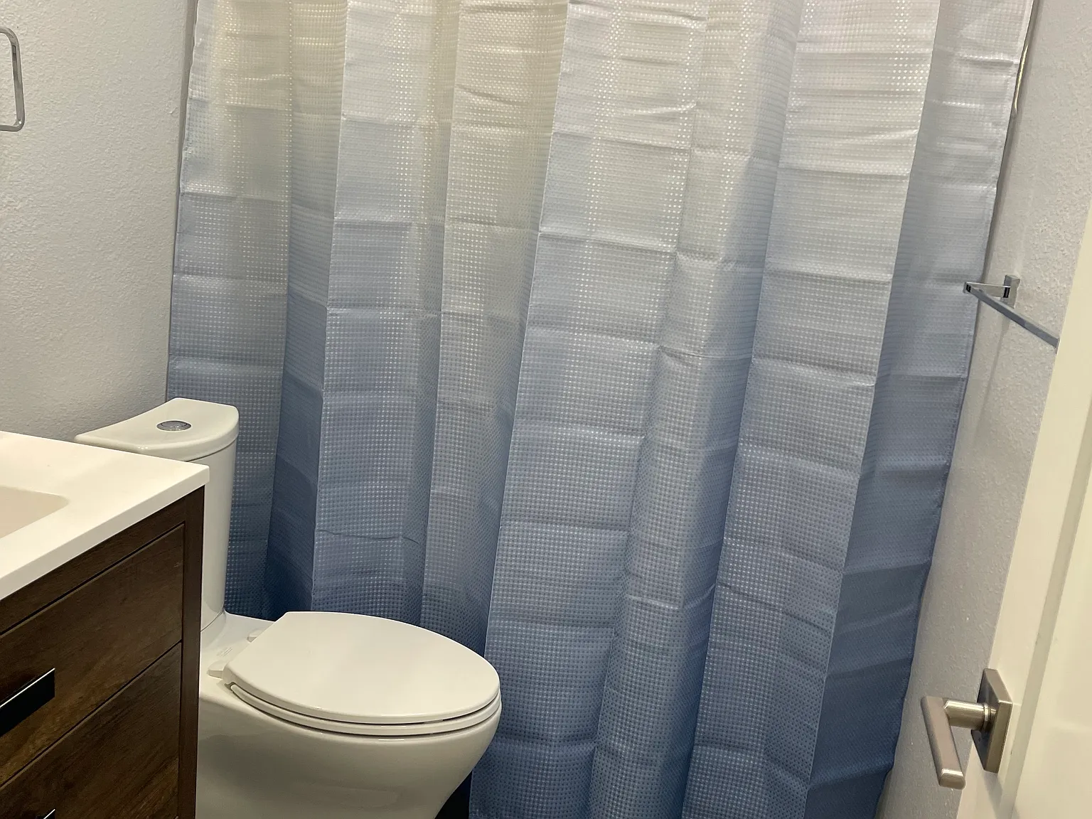 2 bed, 856 sqft, $2,950 — Photo 2