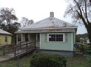 103 3rd St, Docena, AL 35060