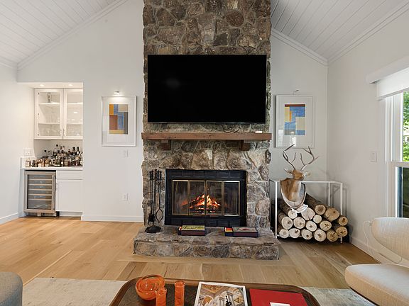4th image of 148 Racquet Club Villas Drive #148