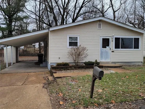 20 Anistasia Dr, Saint Louis, MO 63135