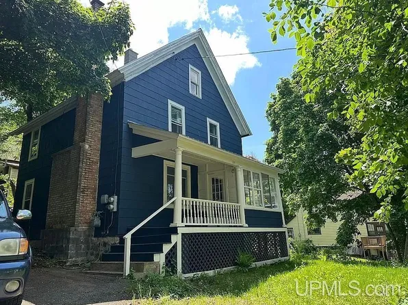 107 E South Ave, Houghton, MI 49931