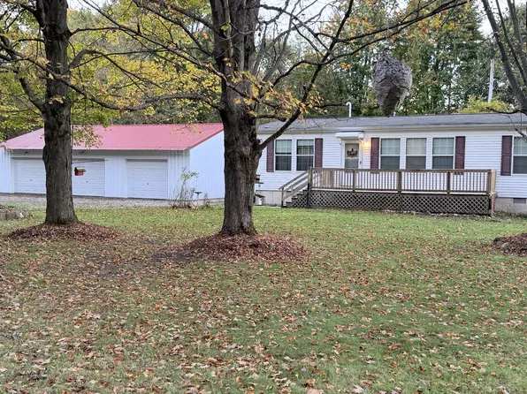 216 Mauer Rd, Union City, MI 49094