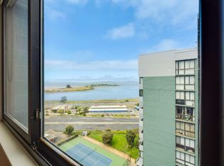 555 Pierce St APT 1422, Albany, CA 94706
