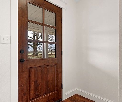 3rd image of 2121 Osborne Ln