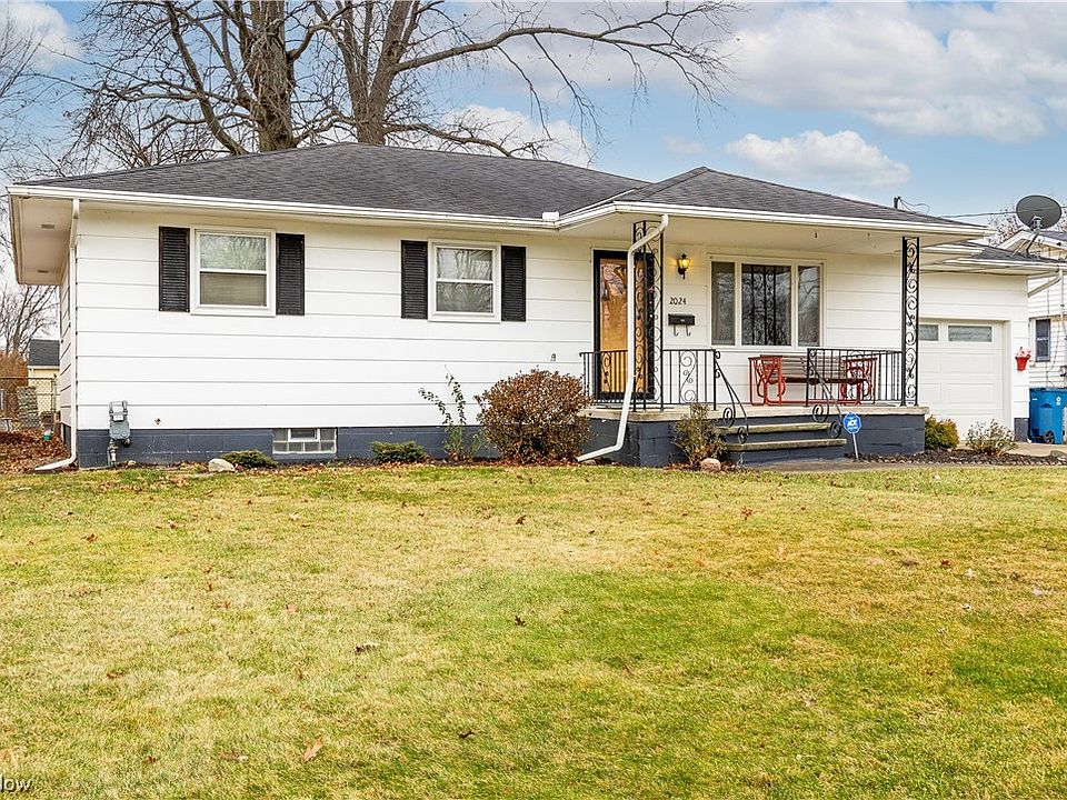 2024 E 37th St, Lorain, OH 44055 | Zillow