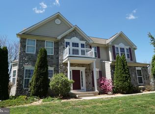 236 Symington Dr, Martinsburg, WV 25404