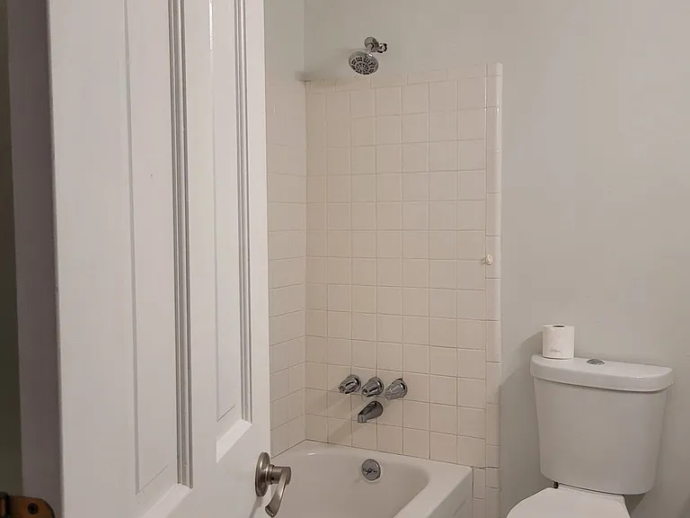 2701A Cliffside Dr — Photo 10