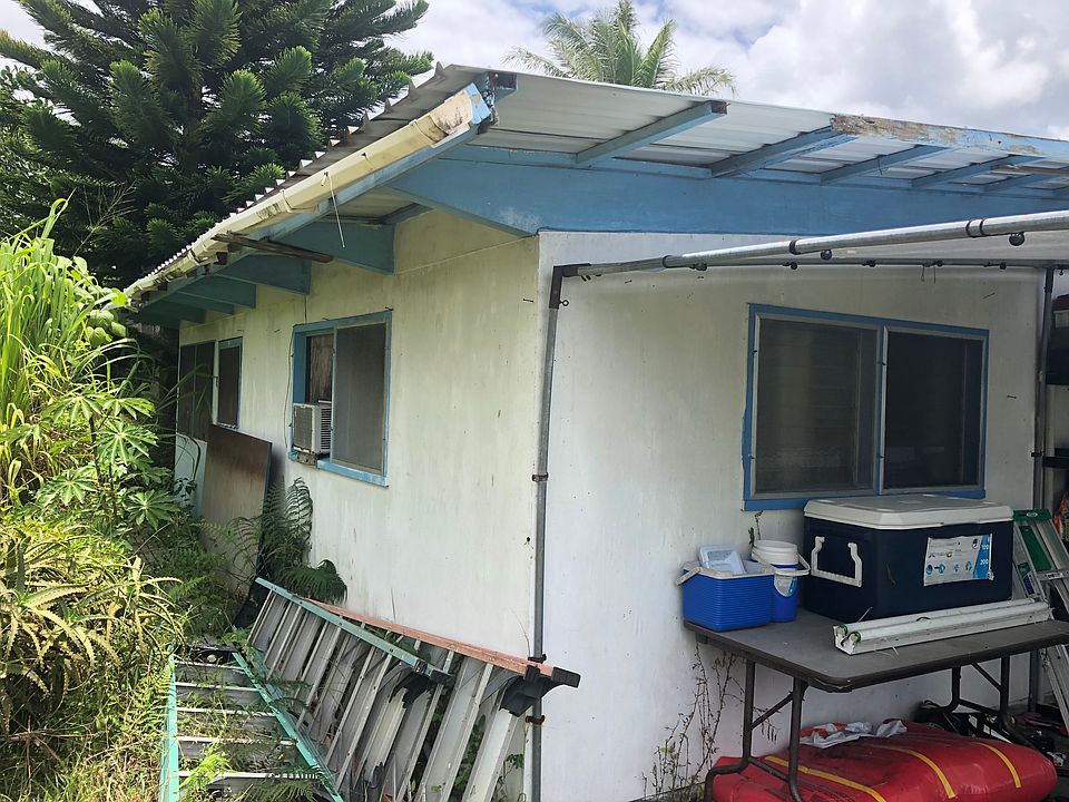 Side view of front house.