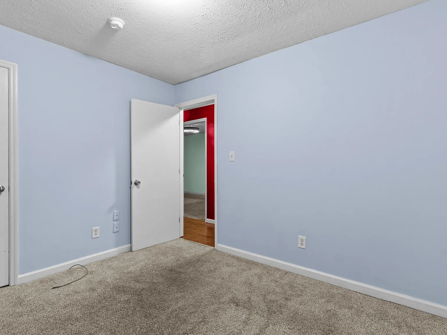 214 Manchester Road - 1 — Photo 3