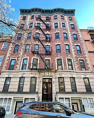 Rented by REAL New York | media 10