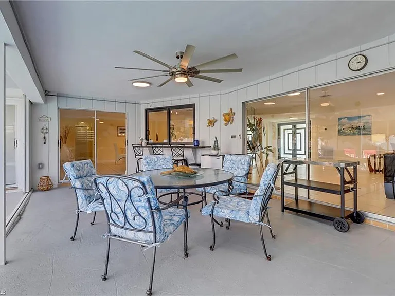 701 N Barfield Dr — Photo 28