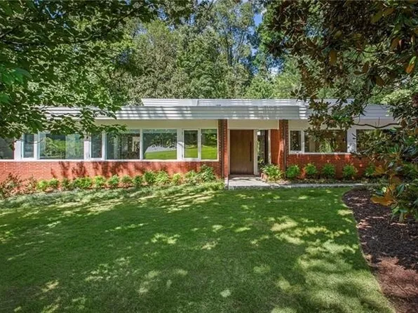 1355 Wesley Pkwy NW, Atlanta, GA 30327