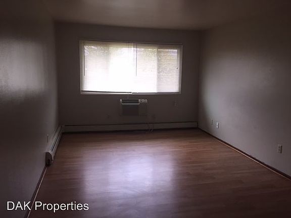 5th image of N169W19862 Chestnut Ct APT 09