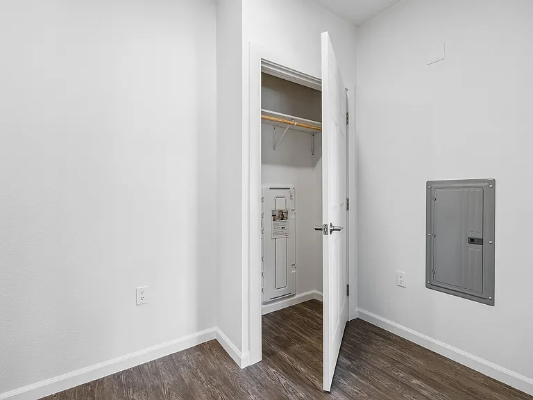 Pullman Lofts — Photo 30