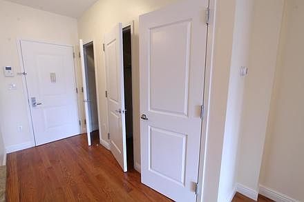 5th image of 1203 Jackson Ave APT 8B