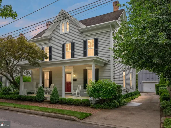 148 Liberty St, Newtown, PA 18940