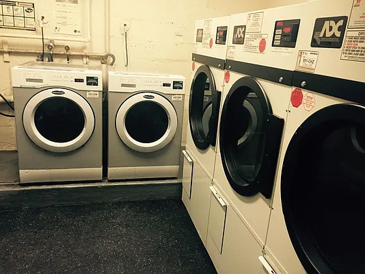 Rented by Metropolis Real Estate of Manhattan | media 24