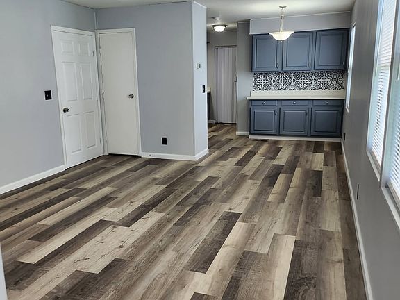 4th image of 9401 N 10th St #7