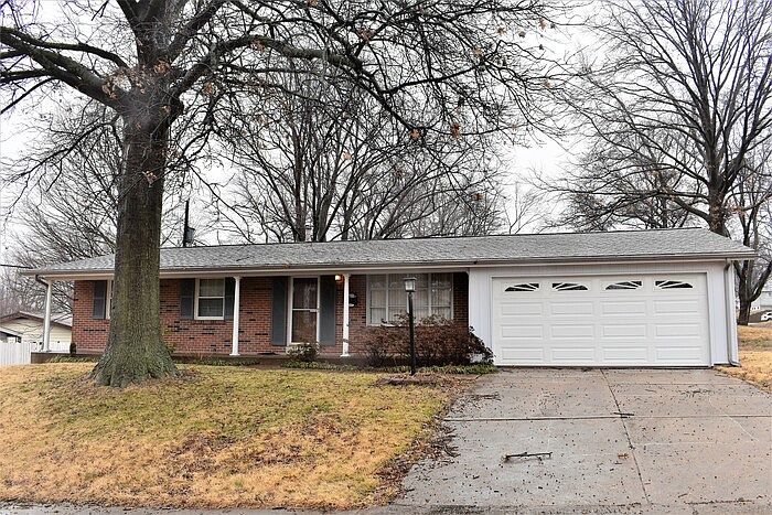 1st image of 3225 Kingsley Dr