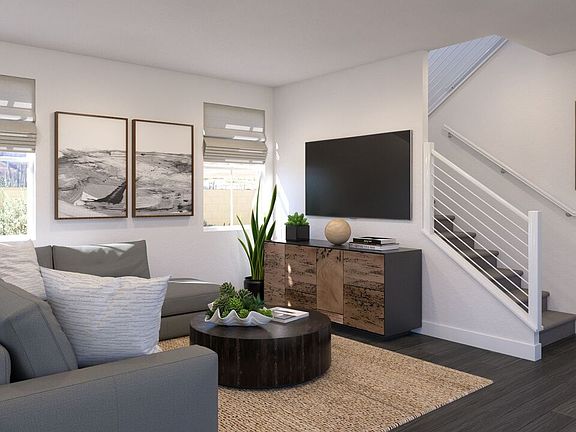 4th image of 74362 College Dr