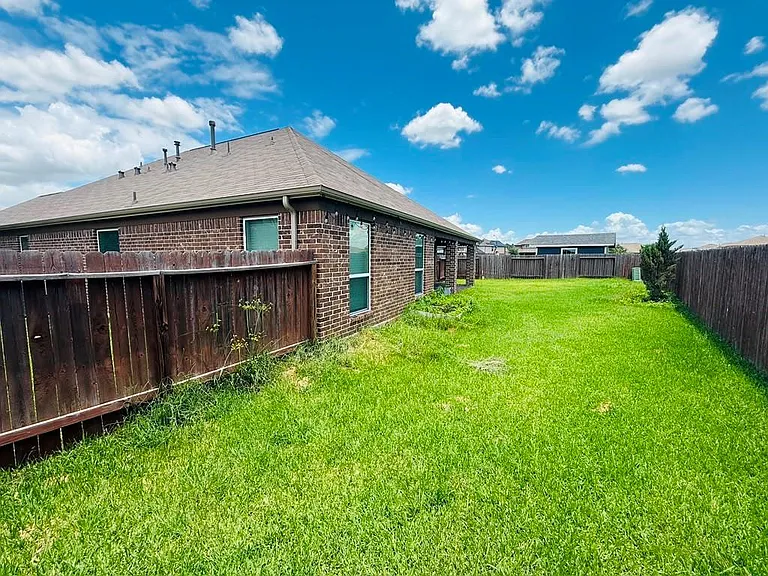 23703 Early Maple Ct — Photo 34