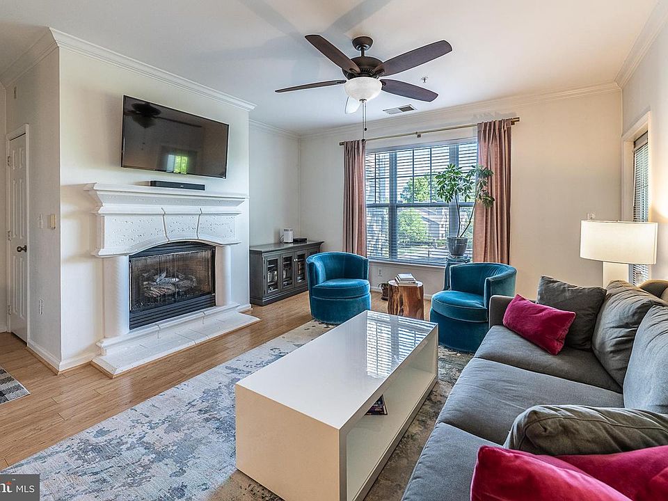 1st image of 12100 Garden Grove Cir Unit 303