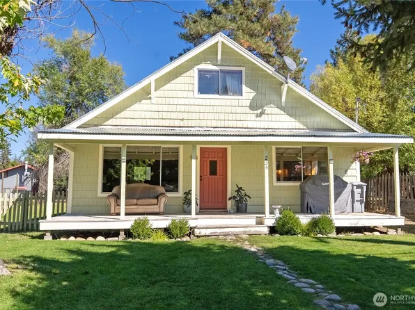 234 Castle Avenue, Winthrop, WA 98862
