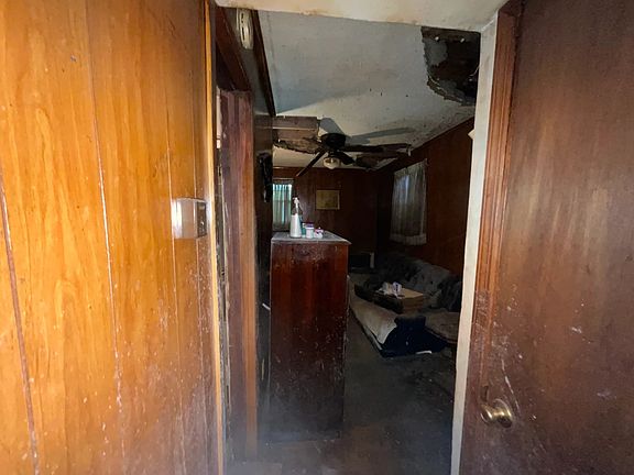 5th image of 1336 Hyde Park Blvd