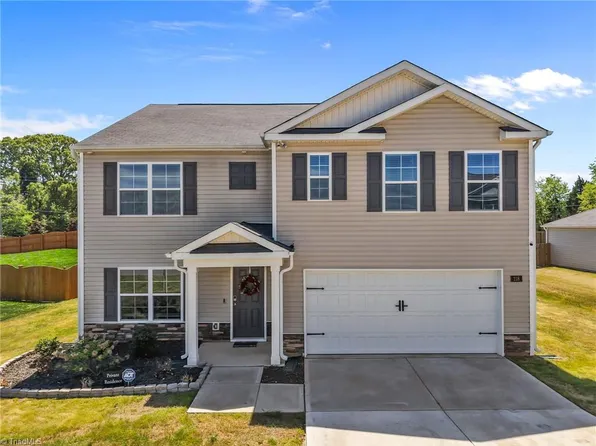 218 Birch Tree Way, Mayodan, NC 27027