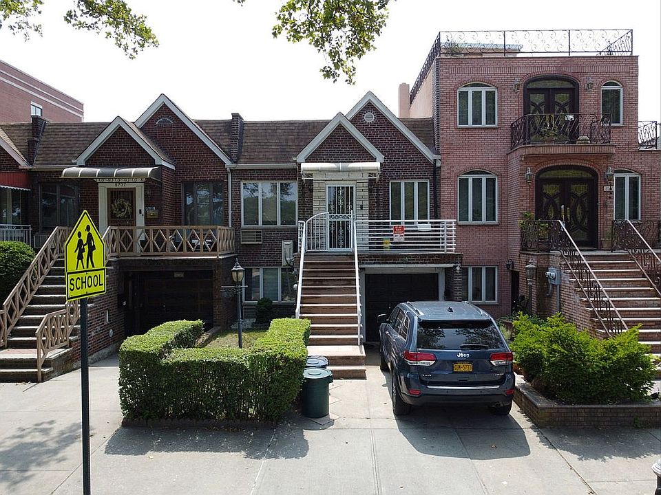 1st image of 8739 14th Ave