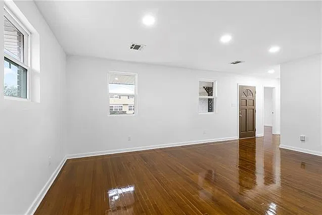 3 bed, 2.0 bath, 1630 sqft, $2,150 — Photo 4
