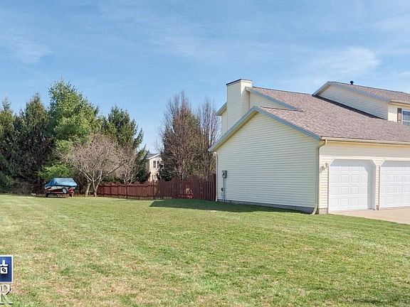 2nd image of 19292 Oakwood Dr
