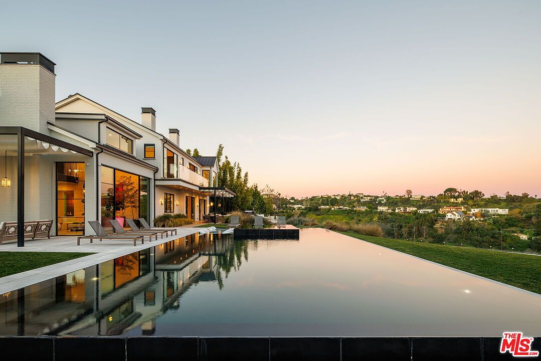 890 Linda Flora Dr, Los Angeles, CA 90049 | MLS #26827719 | Zillow 890 Linda Flora Dr, Los Angeles, CA 90049 | MLS #26827719 | Zillow