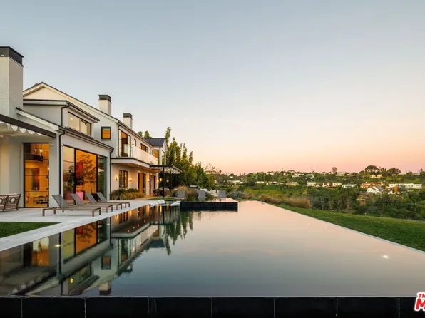 890 Linda Flora Dr, Los Angeles, CA 90049