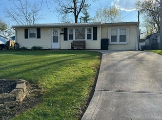 196 Orchard Cir, Blanchester, OH