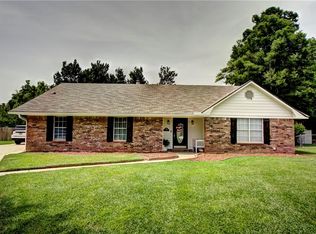 300 Gene Ln, Natchitoches, LA 71457